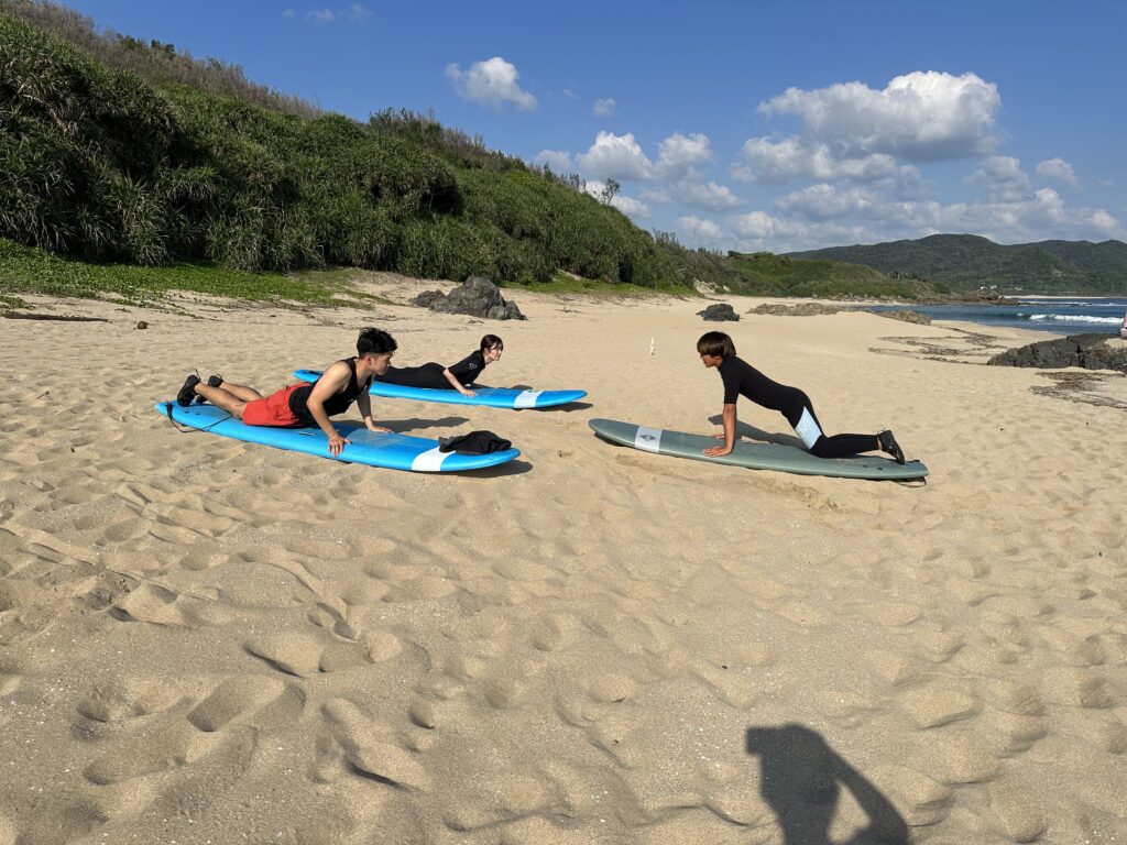 奄美大島サーフィンスクール、初心者体験コース 奄美大島サーフィンスクール
